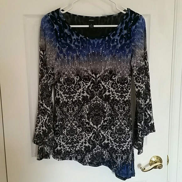 Alfani Tops - 🔥Ladies Alfani Poet sleeve shirt